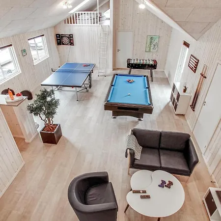 8 Bedroom Beautiful In