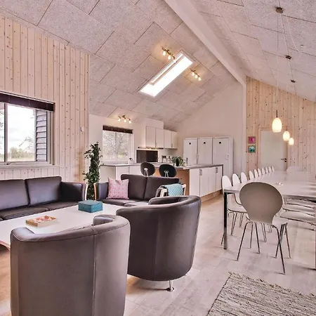 8 Bedroom Beautiful In